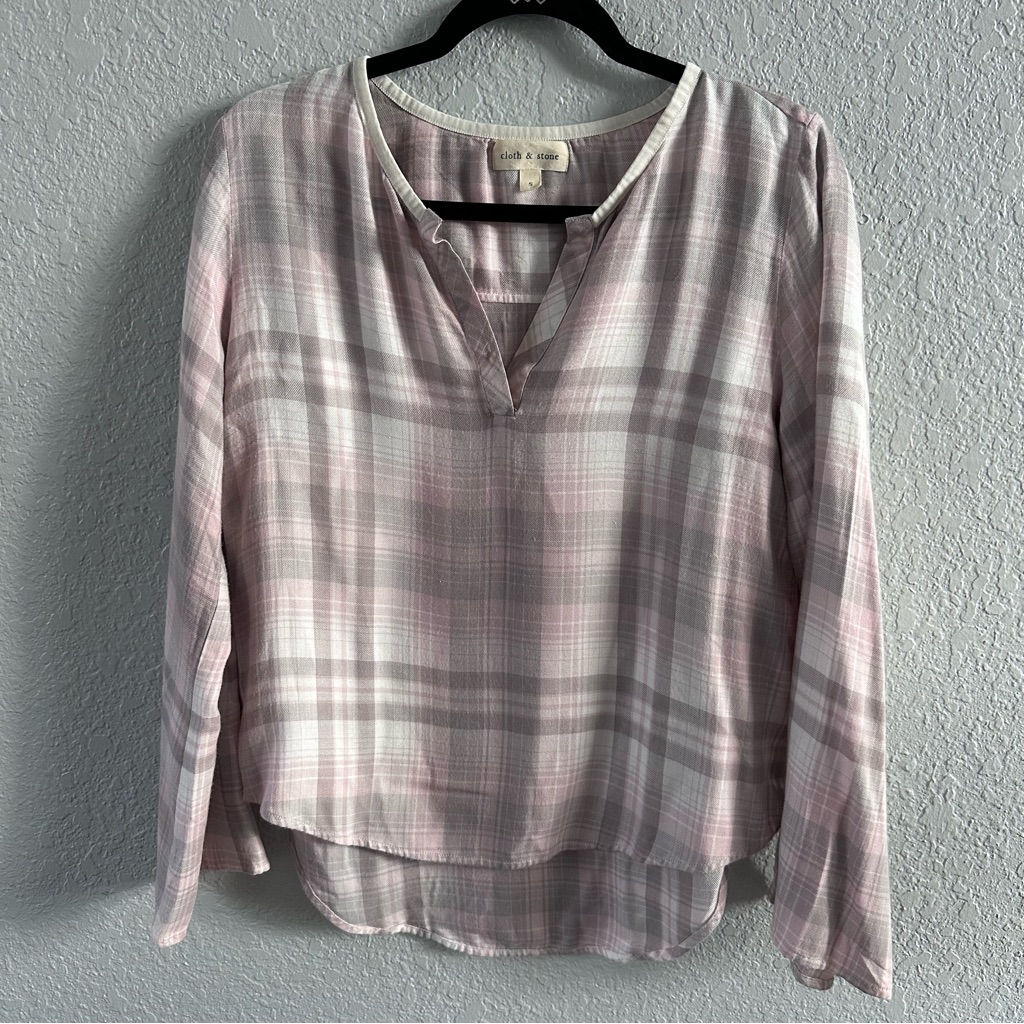 Cloth & Stone Pink, Gray, And Ivory White Plaid Popover Blouse Top